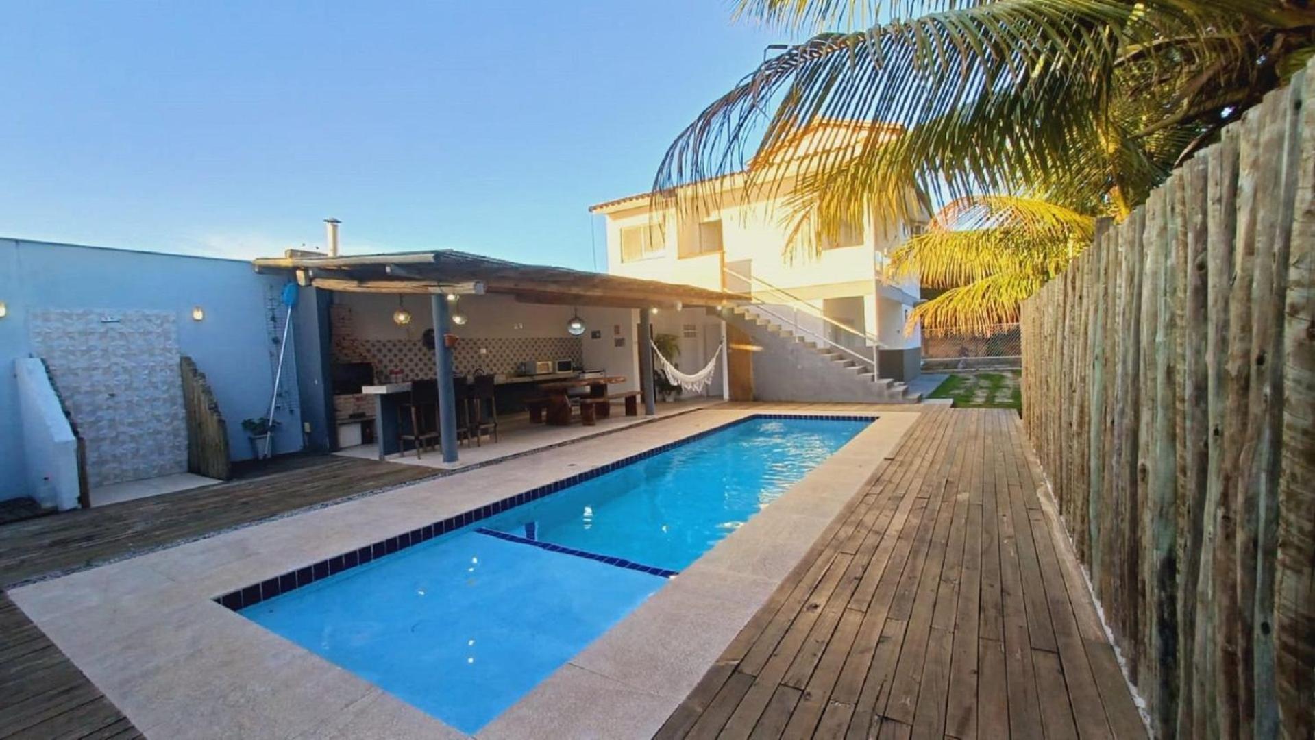 Casa Com Piscina E 4 Quartos Em Casa de férias *